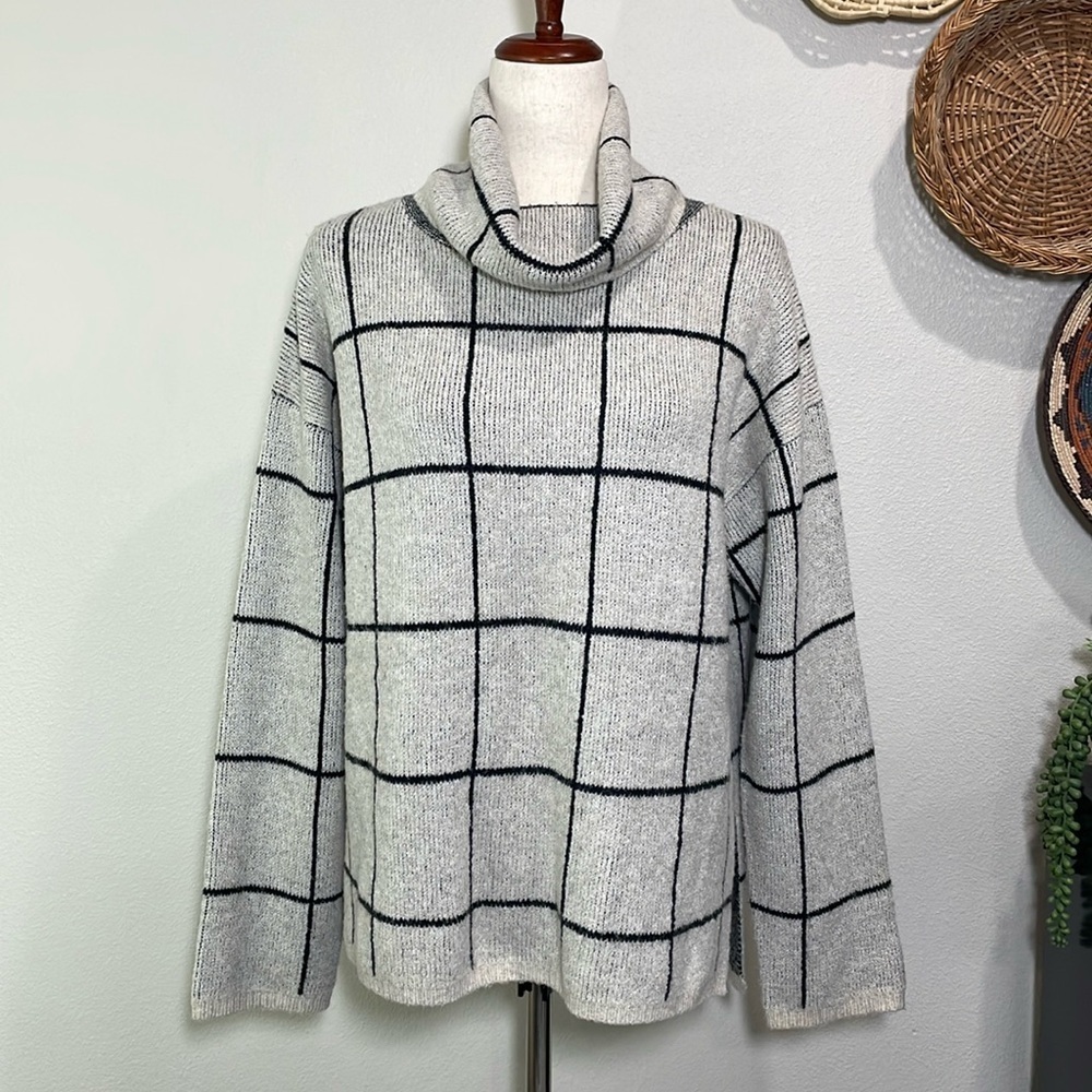 Soft & Cozy Cowl Neck Sweater Black/Cream Windowpane Square Design Size Medium